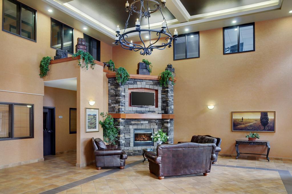 Coast Grimshaw Hotel & Suites Exterior photo