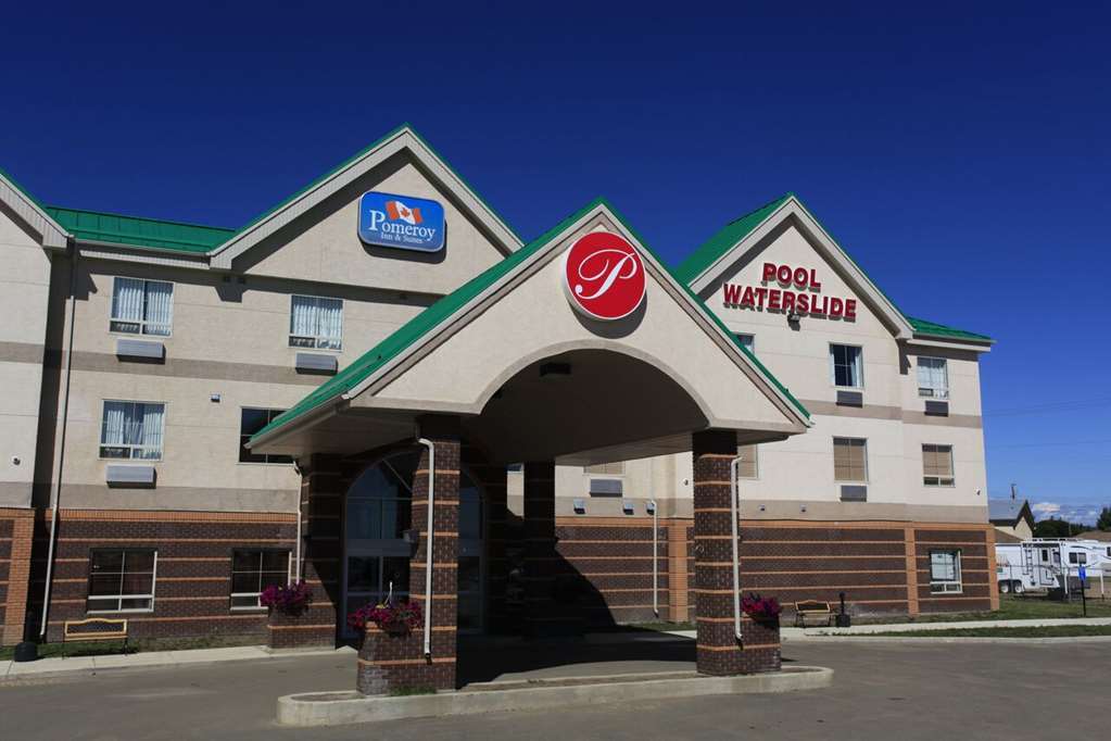 Coast Grimshaw Hotel & Suites Exterior photo